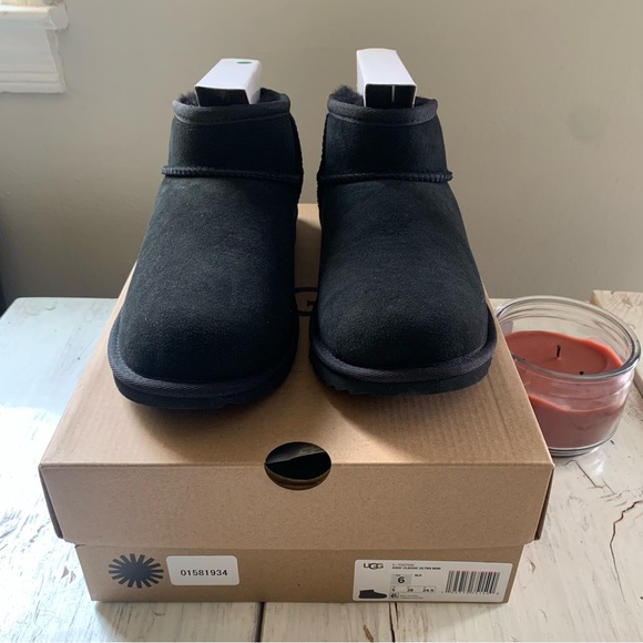 UGG Ultra Mini Classic Boot - Black - Picture 3 of 13